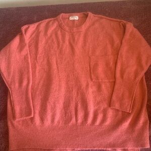 Zenana Outfitters Coral Crewneck Sweater‎
